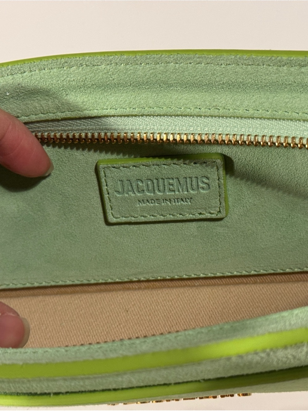 Jacquemus Le Ciuciu Suede Shoulder Bag in Green - Picture 6 of 14